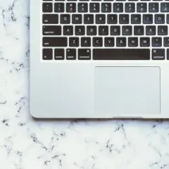 Jak wyłączyć klawiaturę w laptopie i uniknąć przypadkowych kliknięć