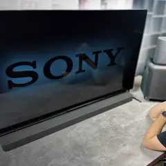 Jak włączyć telewizor Sony Bravia bez pilota - proste sposoby