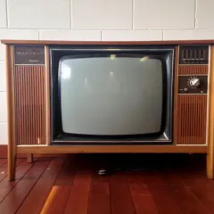 W którym roku wynaleziono telewizor? Odkryj fascynującą historię!