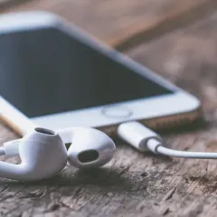 Jak czyscić głośniki w iPhone, aby uniknąć problemów z dźwiękiem