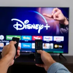 Jak dodać telewizor do Disney Plus - proste kroki dla każdego TV