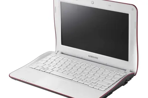 Czy notebook to laptop? Odkryj różnice i wspólne cechy urządzeń
