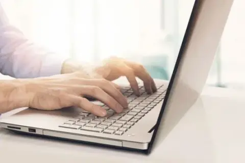 Do kiedy bon na laptopa dla nauczycieli? Nie przegap terminu!