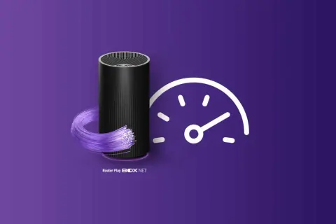 Router Play BOX NET z światłowodem i ikoną prędkościomierza. Dowiedz się, jak przyspieszyć internet.