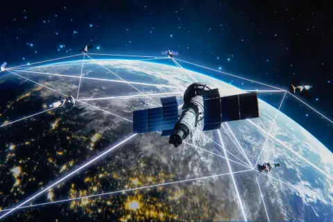 Satelity Starlink tworzą sieć wokół Ziemi, zapewniając globalny internet.