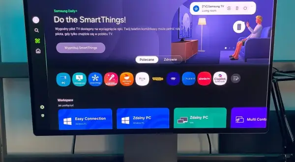 Ekran Tizen TV z aplikacją SmartThings. Widok z ikonami aplikacji, w tym zinnia tv, i opcjami połączenia z komputerem.