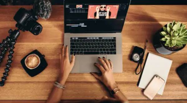 Jaki laptop do montażu filmów? Wybierz najlepszy model dla siebie