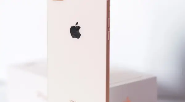 IPhone refurbished czy warto? Sprawdź, czy to opłacalny wybór