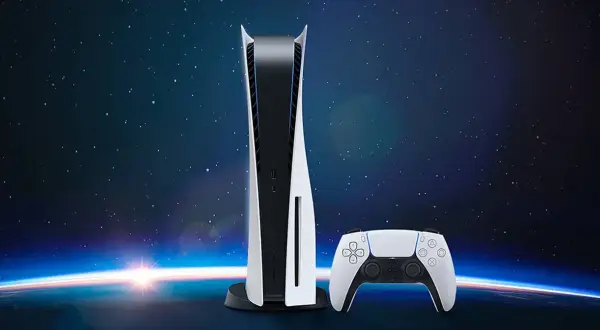 Konsola PS5 i kontroler DualSense na tle kosmosu. Data premiery PS5 była wyczekiwana przez graczy na całym świecie.