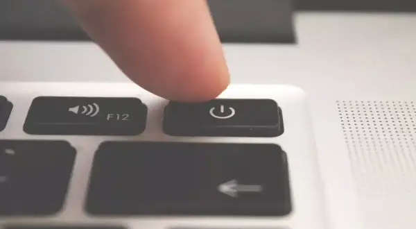 Jak wyłączyć monitor w laptopie - proste sposoby na oszczędność energii
