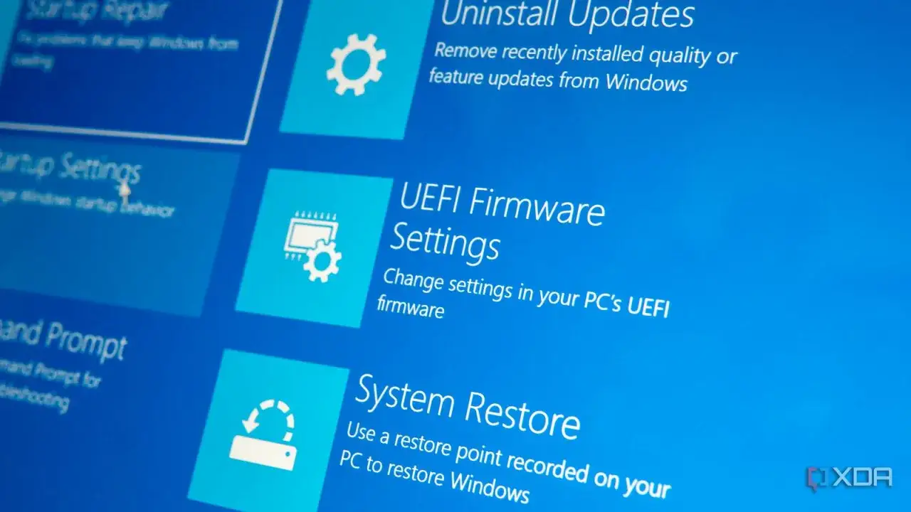 Ekran z opcjami naprawy systemu Windows. Widoczne są m.in.