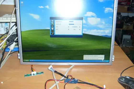 Jak podłączyć monitor do laptopa? Prosty poradnik!